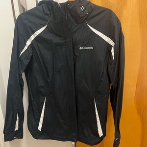 Columbia Women's Black and White Ski Jacket